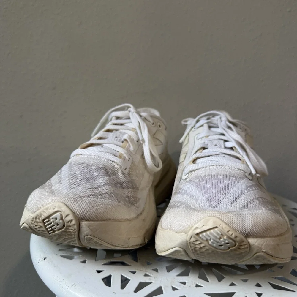 New Balance FuelCell Rebel v4 Women's Running Shoes White Beige MFCXLJ4 Size 7.5